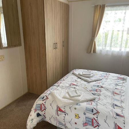 Parkdean Static Caravan On Cherry Tree Holiday Park Great Yarmouth Ngoại thất bức ảnh