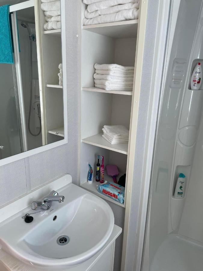 Parkdean Static Caravan On Cherry Tree Holiday Park Great Yarmouth Ngoại thất bức ảnh